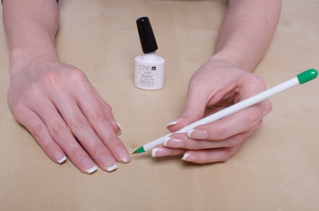 Покрытие Shellac CND френч